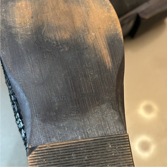 Free People Black Open-Toe Leather Sandals - Picture 13 of 13